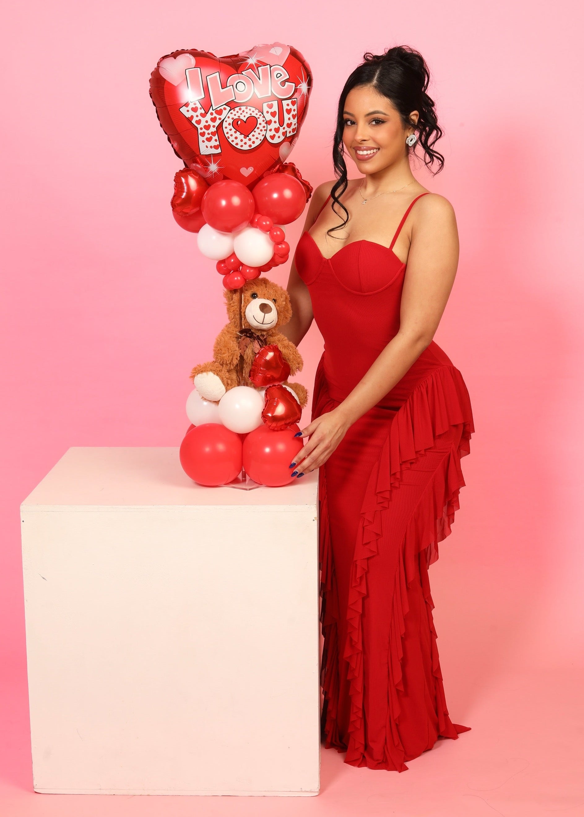 Romantic Valentine’s Day Balloon Arrangement with Teddy Bear