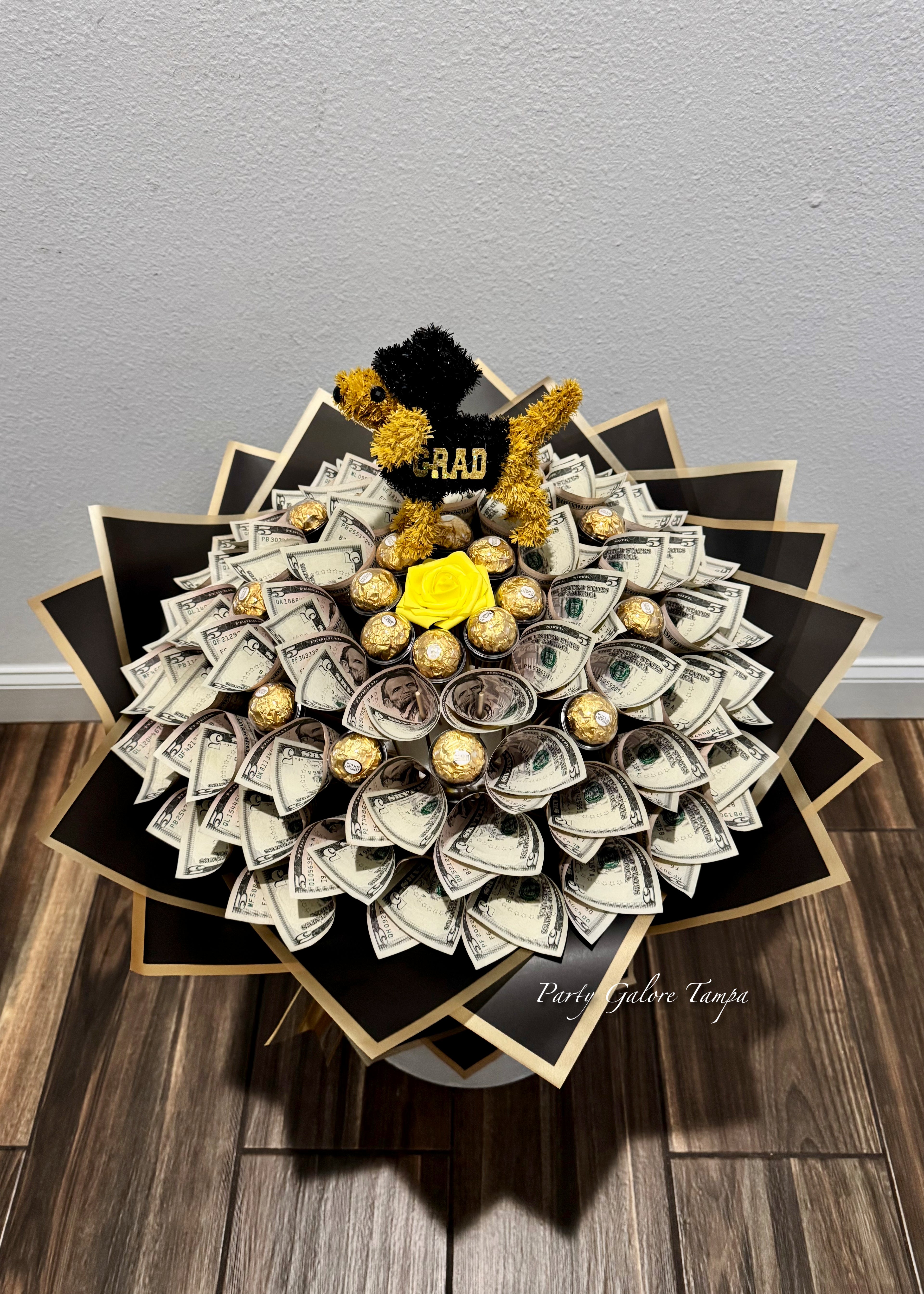 Elegant Large Graduation Money Bouquet with Chocolate - 60 Bills