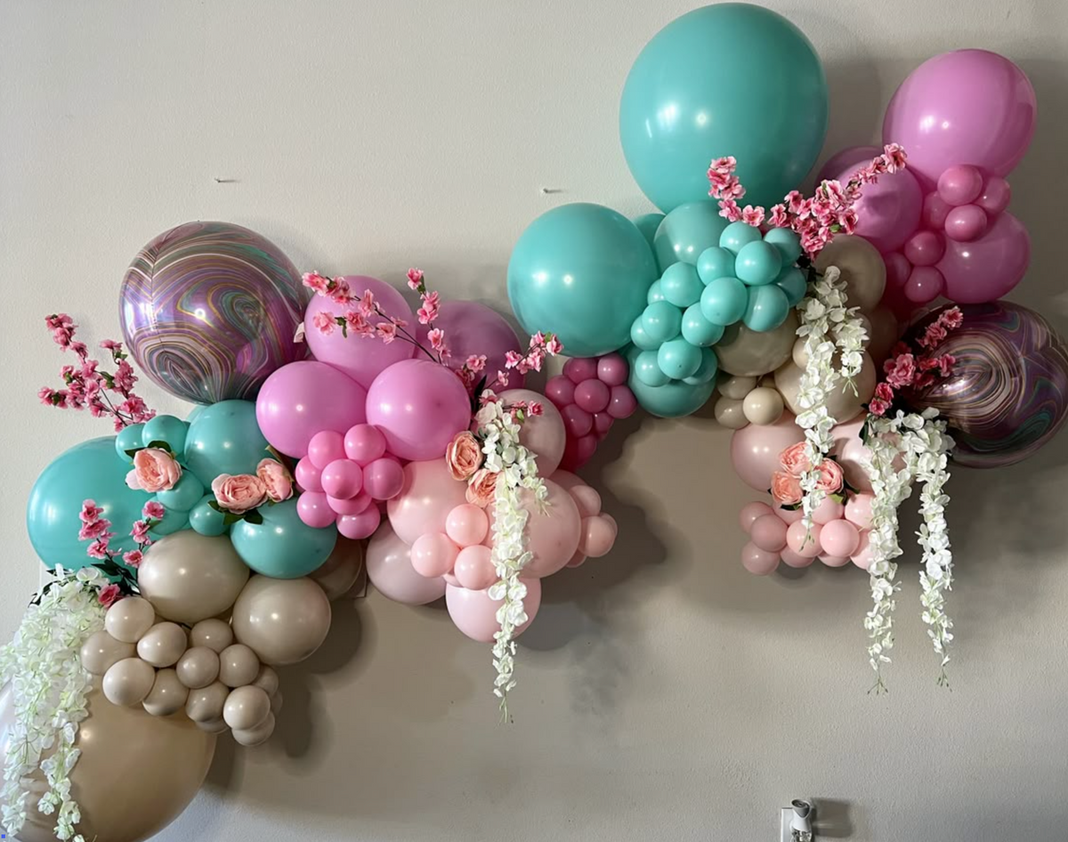 Grab & Go Balloon Garland, tampa balloons , tampa balloon artist , tampa ballon decorations , balloons, balloon garland