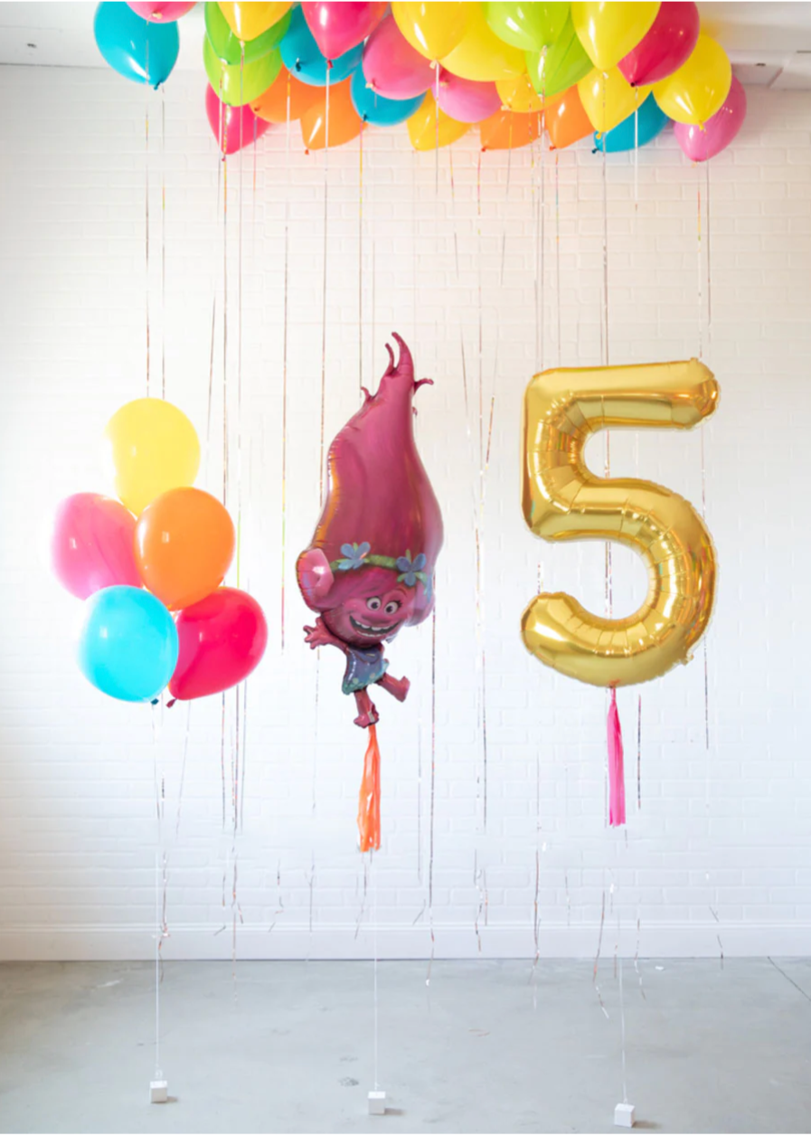 Kids Birthday Surprise Setup, kids birthday balloon decorations , kids birthday balloon decor , tampa balloons , tampa balloon artist