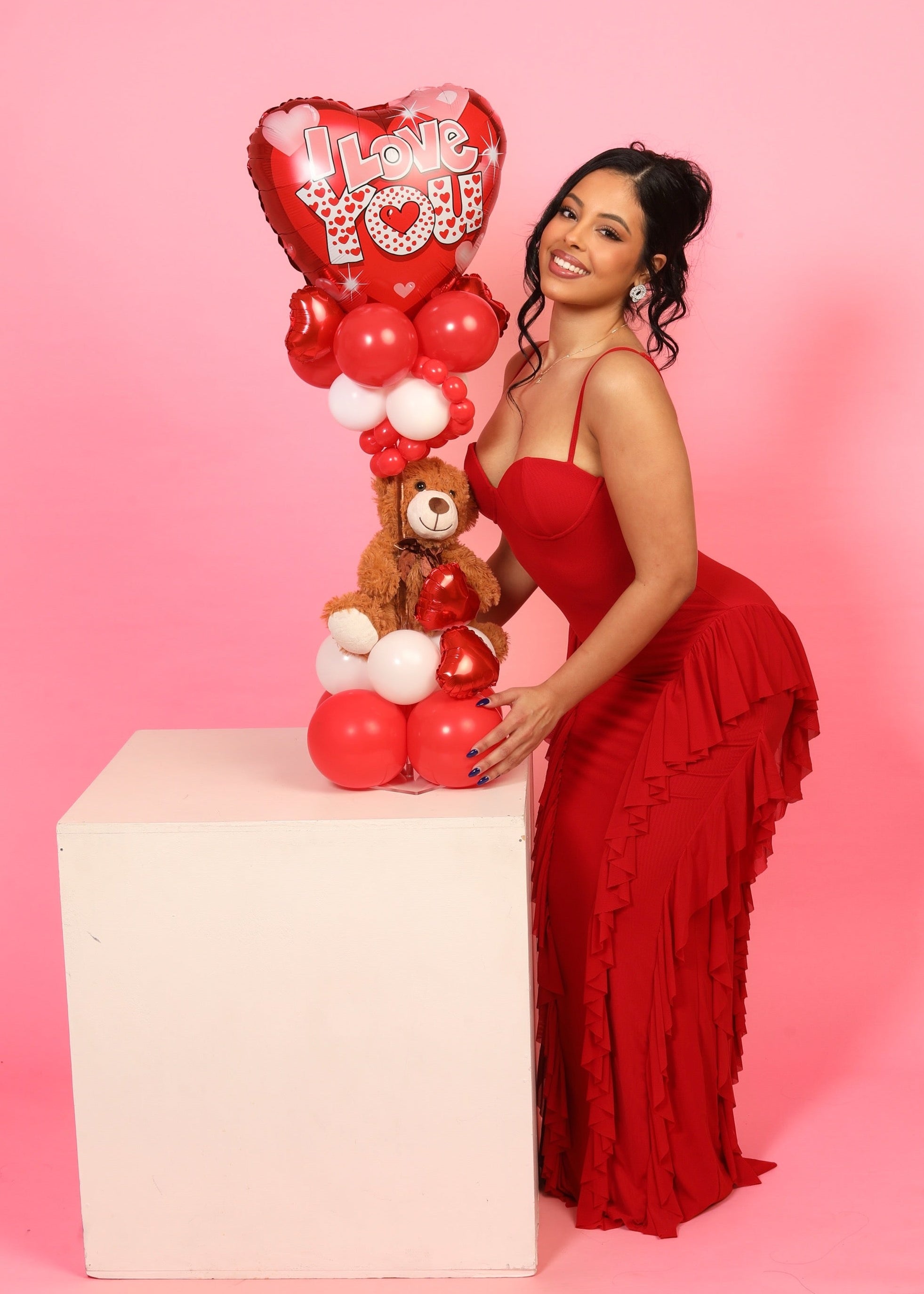 Romantic Valentine’s Day Balloon Arrangement with Teddy Bear