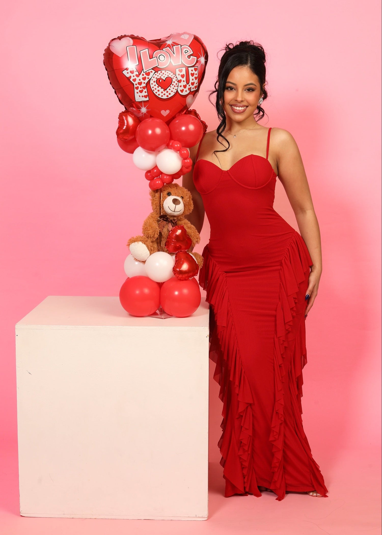 Romantic Valentine’s Day Balloon Arrangement with Teddy Bear
