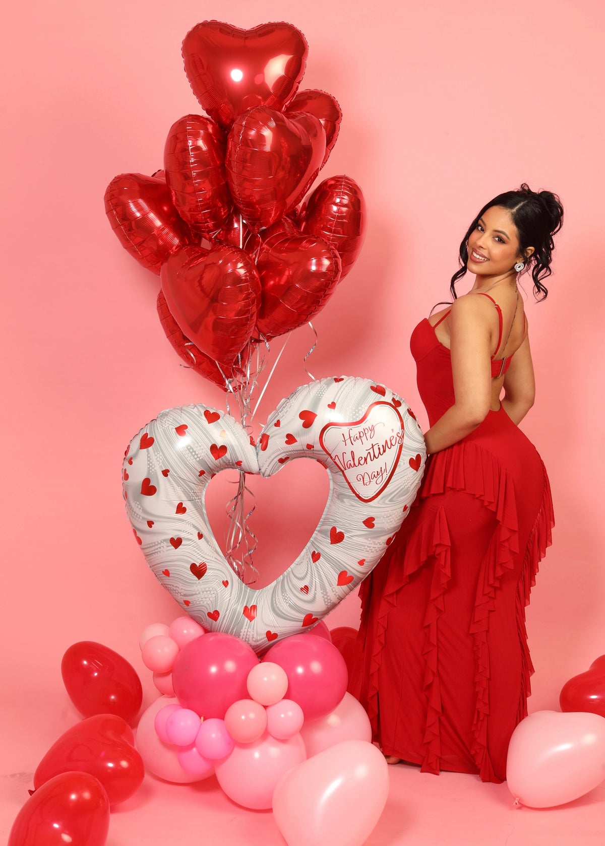 Valentine’s Day white heart shaped balloon bouquet with 10 floating hearts for grab and go gift