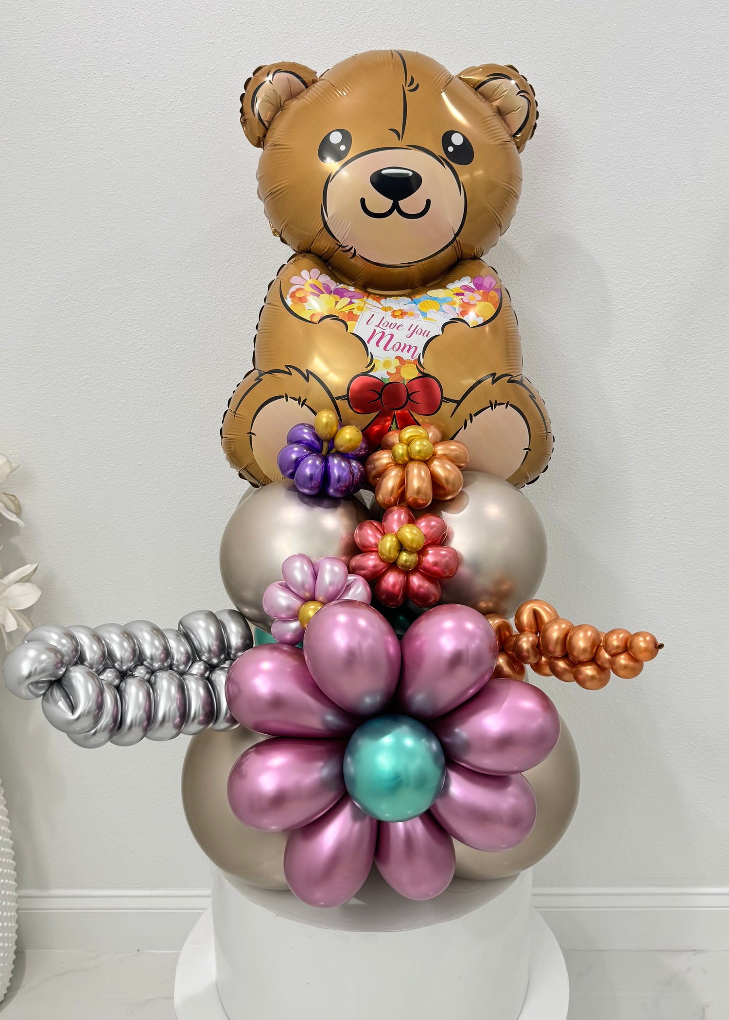 I love You Mom Teddy Balloon Bouquet 4ft