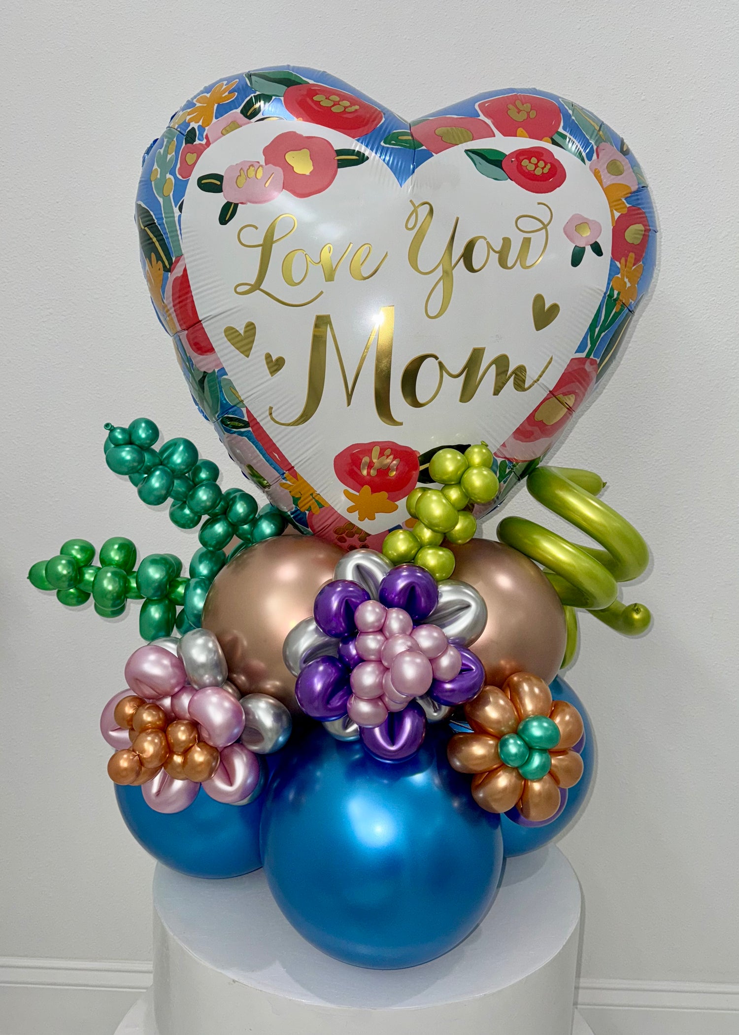 Love You Mom Balloon Bouquet 4ft