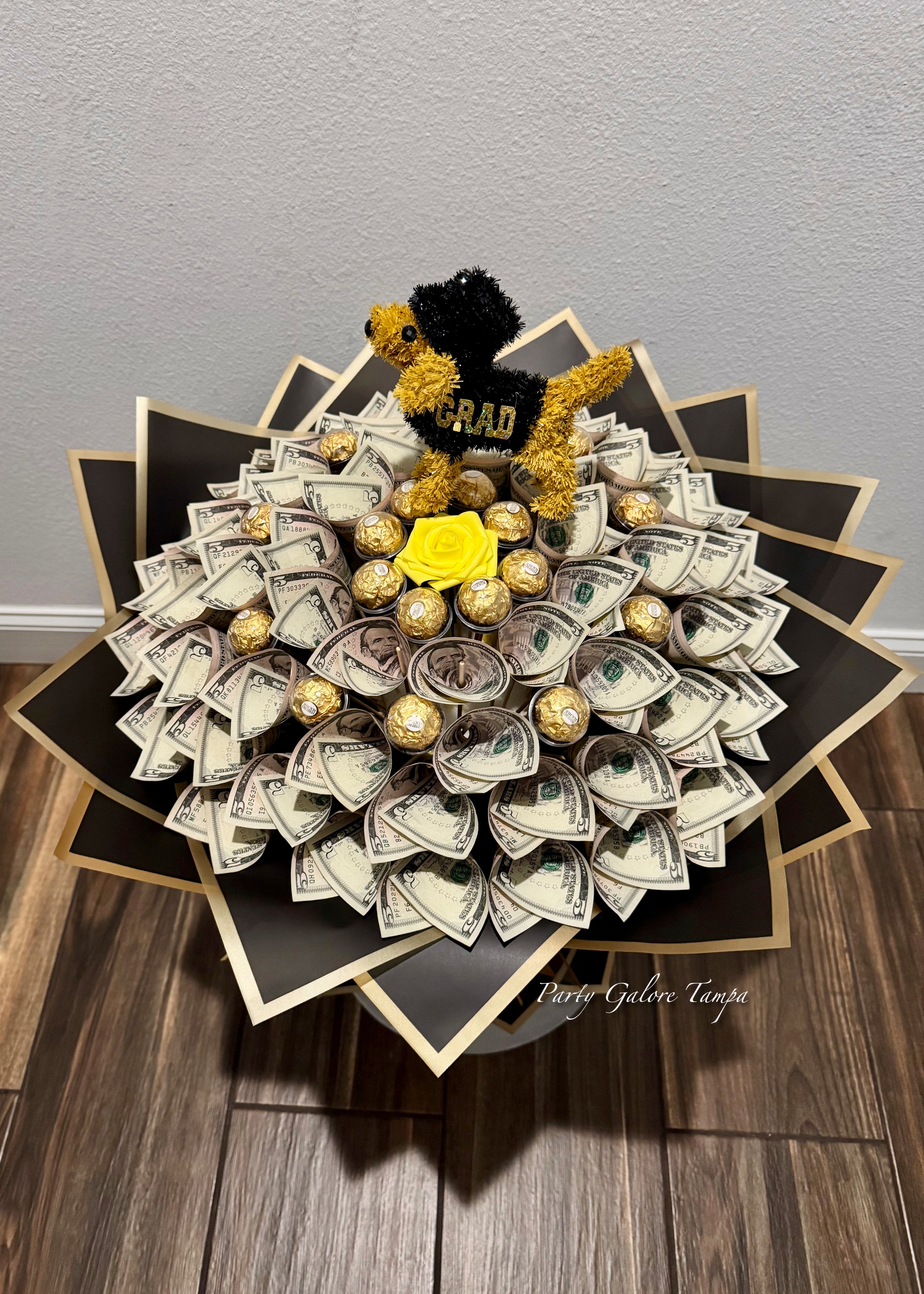 Elegant Large Graduation Money Bouquet with Chocolate - 60 Bills